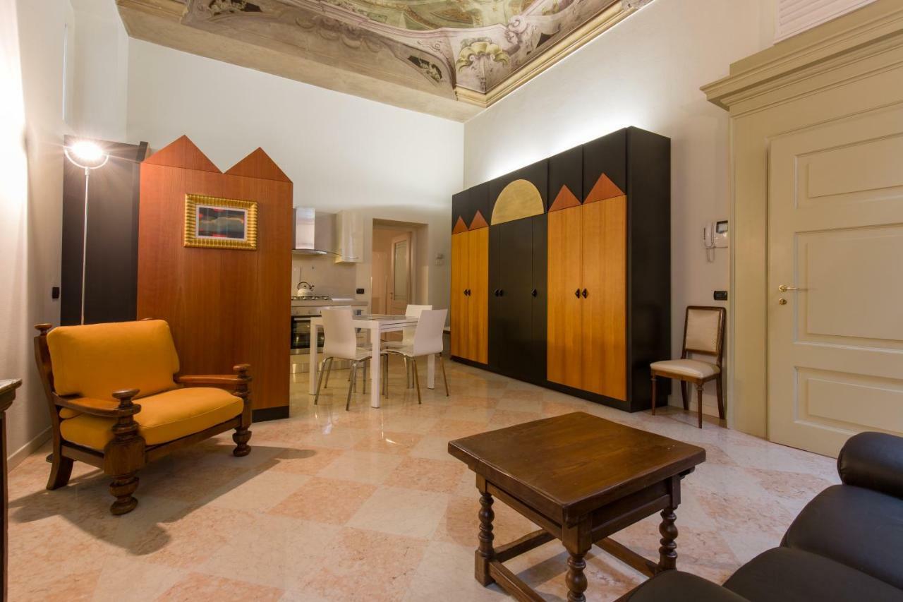 Dimora Paletta Dai Pre Apartment Verona Bagian luar foto