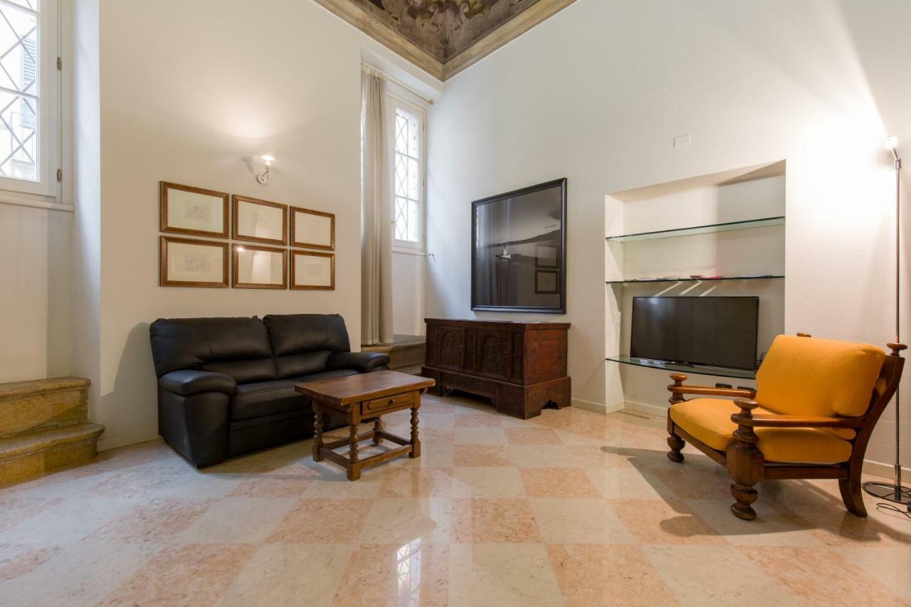 Dimora Paletta Dai Pre Apartment Verona Bagian luar foto