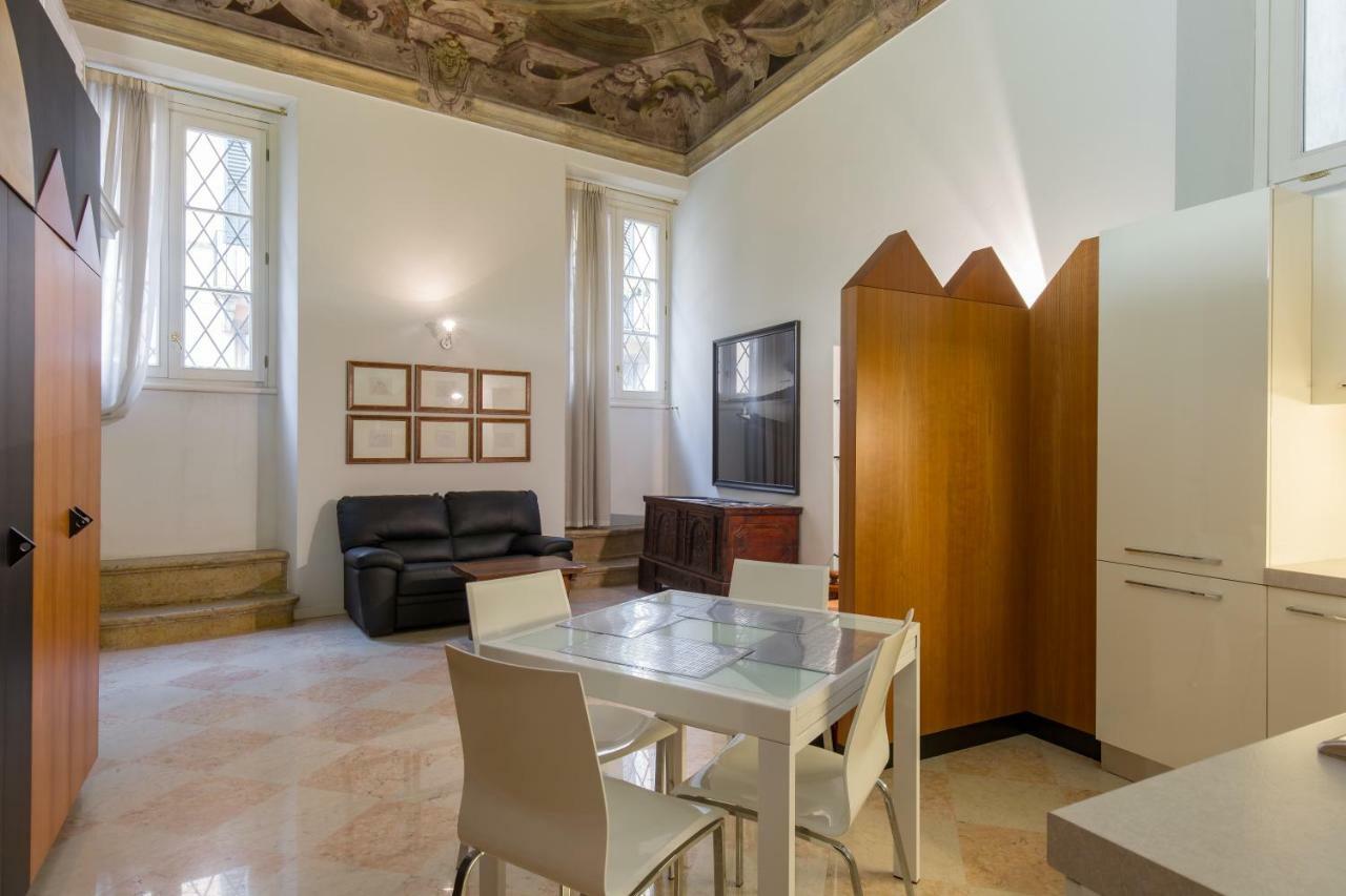 Dimora Paletta Dai Pre Apartment Verona Bagian luar foto